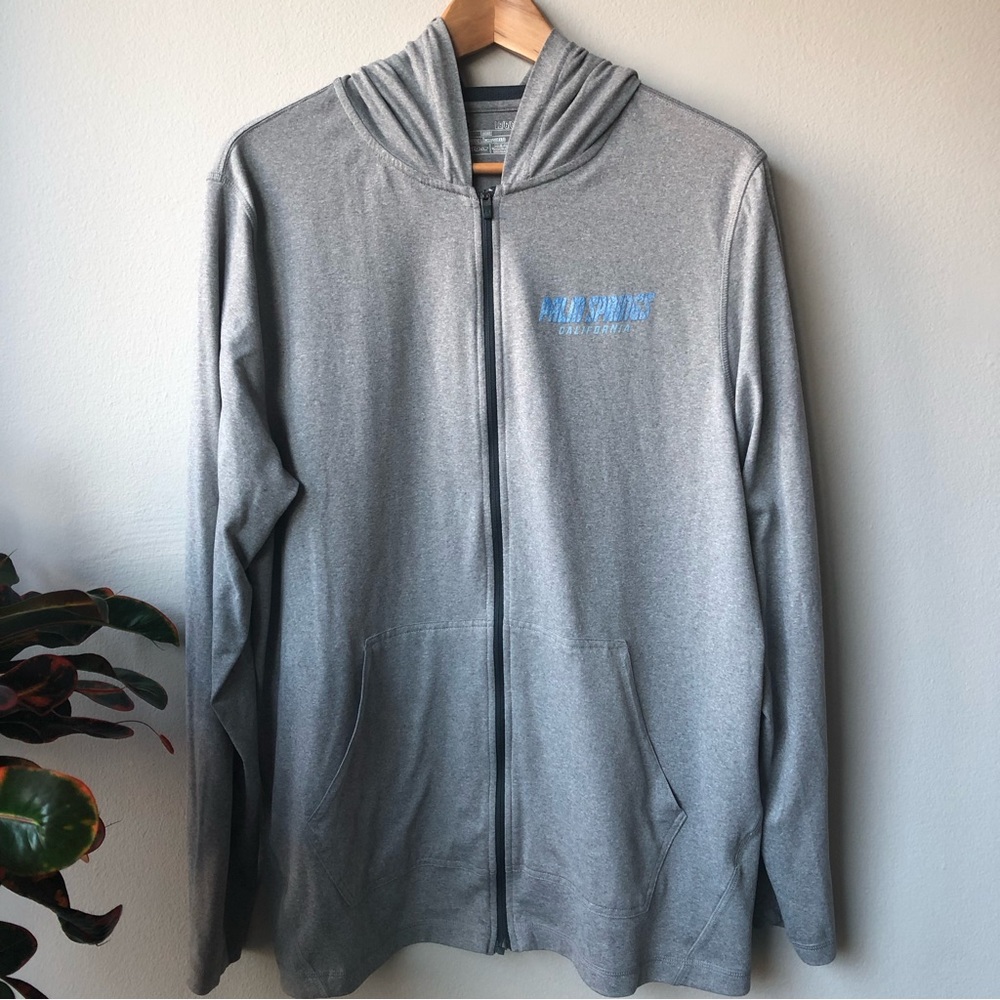 3/$25 UNDER ARMOUR Men’s Palm Springs Gray Zip Up Warm Up Jacket with Hood - Picture 11 of 11